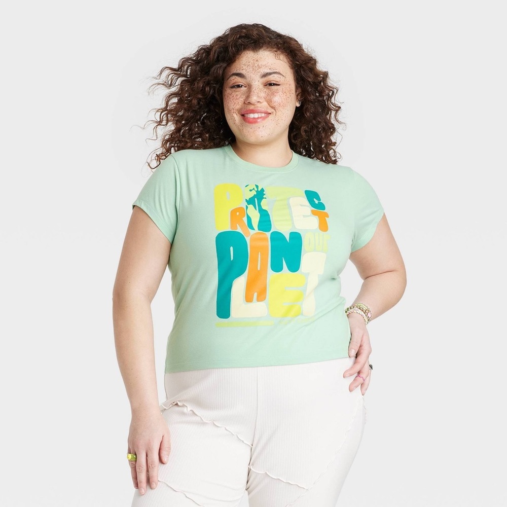 NWT - Happy Earth - “Protect Our Planet” Women’s Crop Top Jade T-Shirt